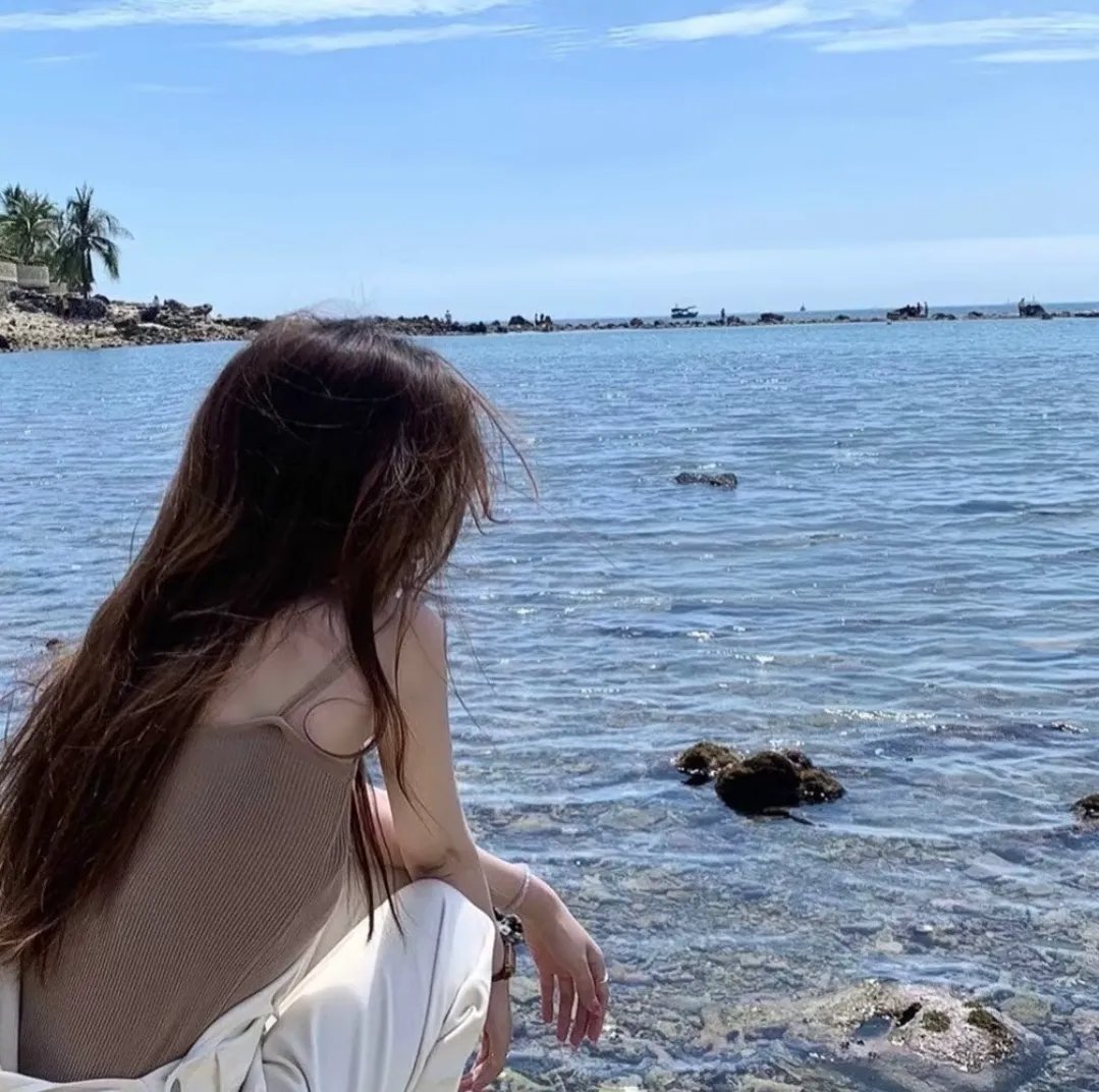 非常莉雅娜海报
