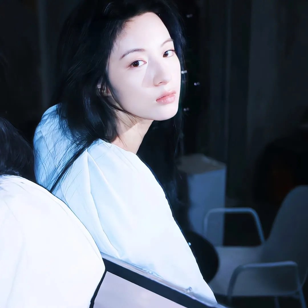 逆流的色彩海报